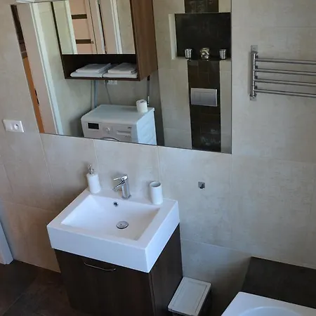 New Апартаменти